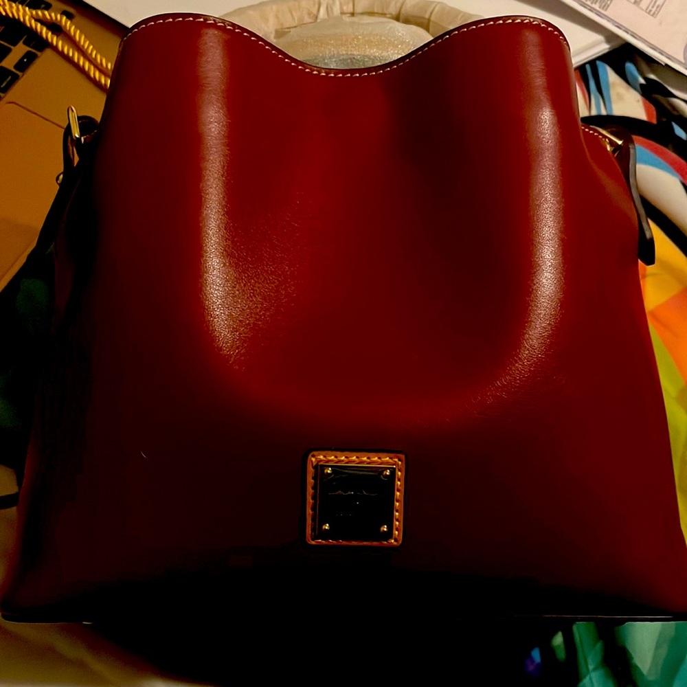 NWT Small brenna dooney and Bourke Wexford leather in mulberry